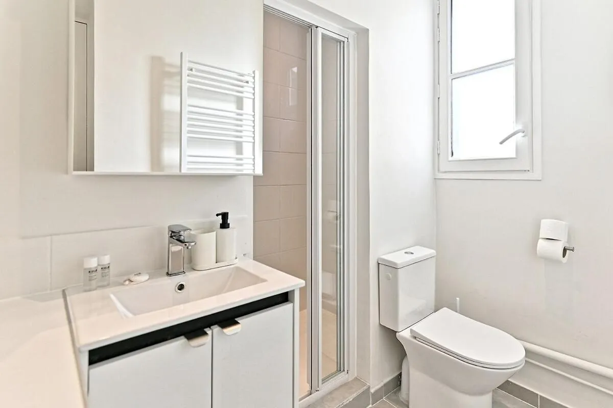 Convenient Apartment Near Gare De Lyon Paris França