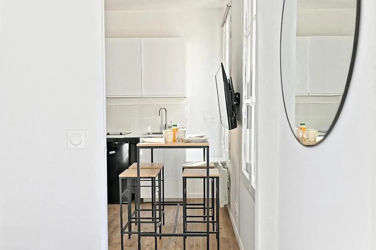 Convenient Apartment Near Gare De Lyon Paris
